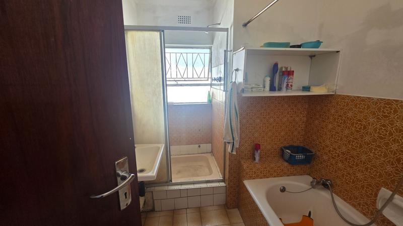 4 Bedroom Property for Sale in Goodwood Park Western Cape